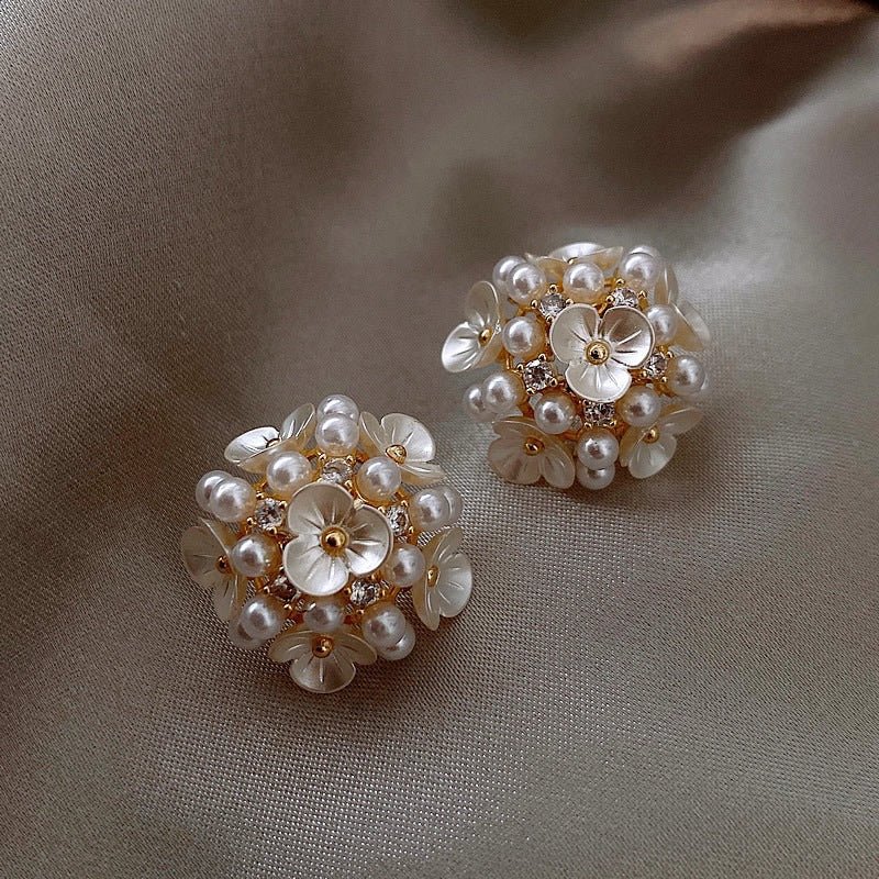 Fashionable Pearl Petal Earrings For Women