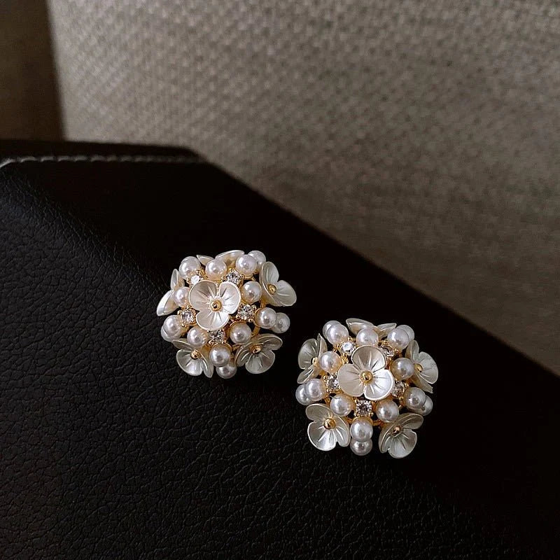 Fashionable Pearl Petal Earrings For Women