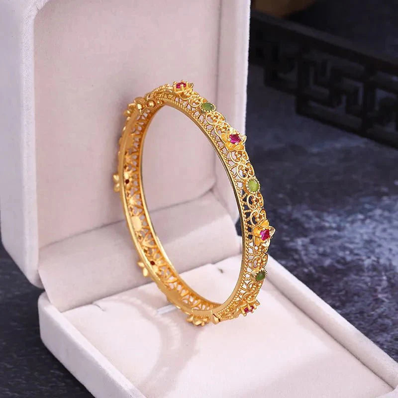 Light-luxury Vintage Filigree Openwork Bracelet For Women